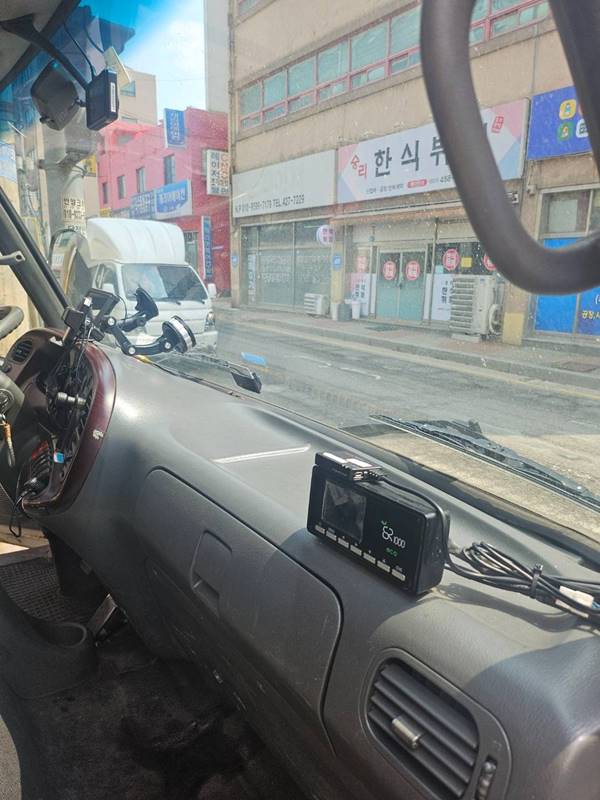 e 마이티 3.5톤 장축 익스탑 중고 트럭 매매 화물차 판매 6.jpg